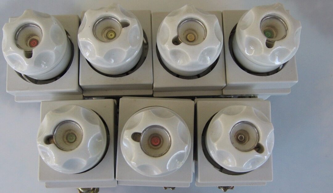 Az olvadóbiztosító története